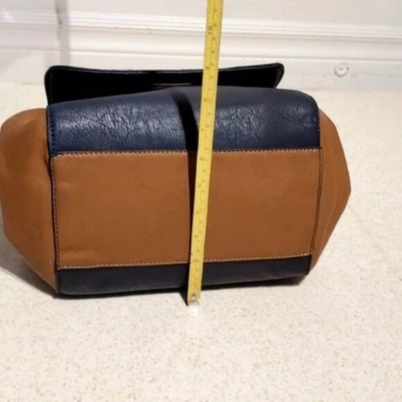 Women's Unique Vintage faux Crocodile PURSE - Mint Clean - Save $ - Picture 5 of 8